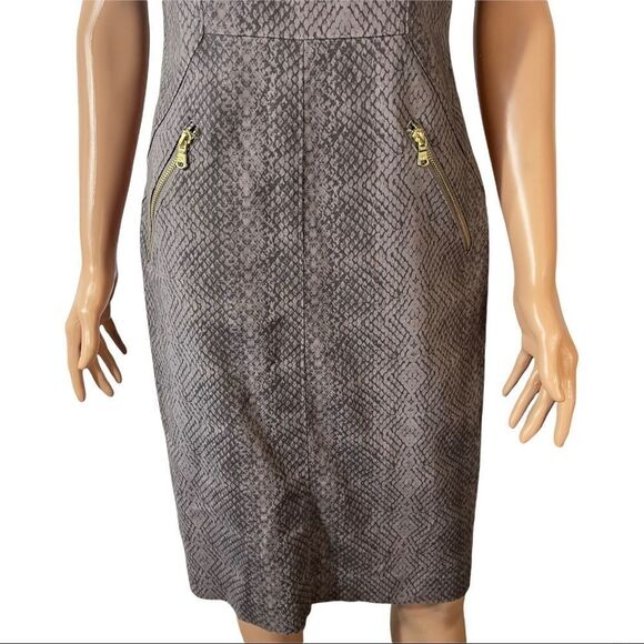 DONNA KARAN Snakeskin Zip Pocket Sheath Dress SIZE 6 - Picture 8 of 16